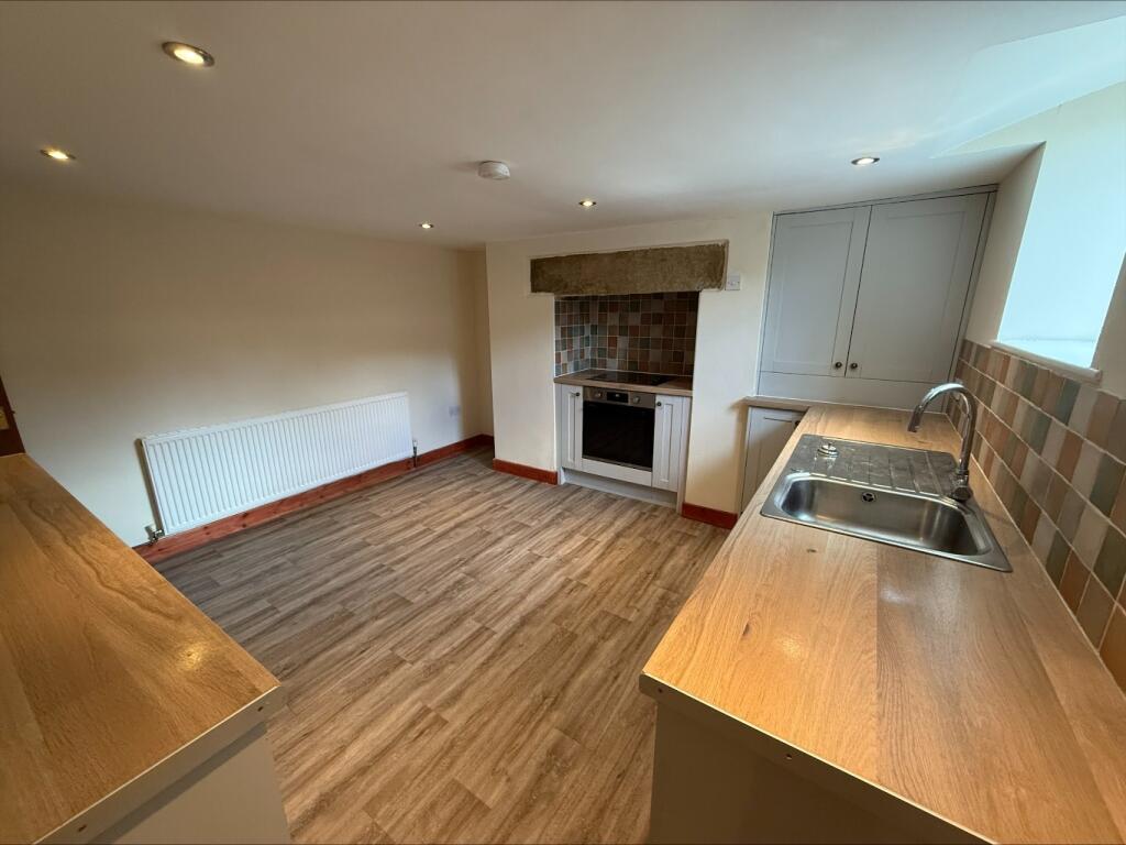 Oak Street, Haworth, BD22 photo 2