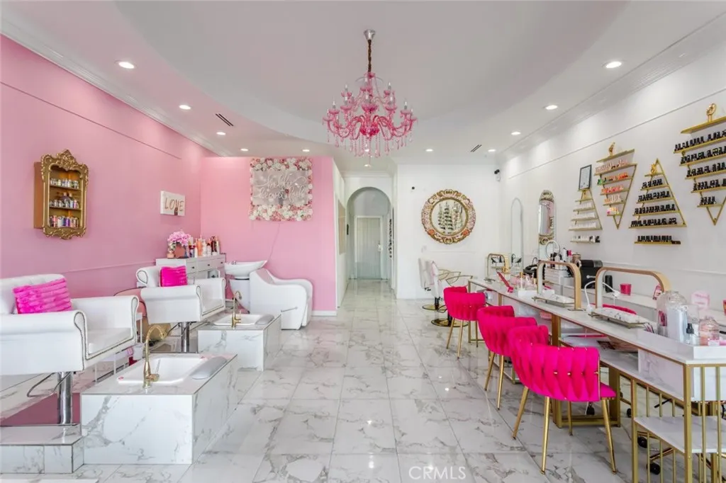 Additional image 27 of 13521 Sherman Way, Van Nuys, CA 91405