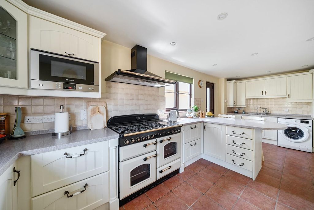 Additional image 6 of 4 bed detached house for saleEverton Road, Potton SG19