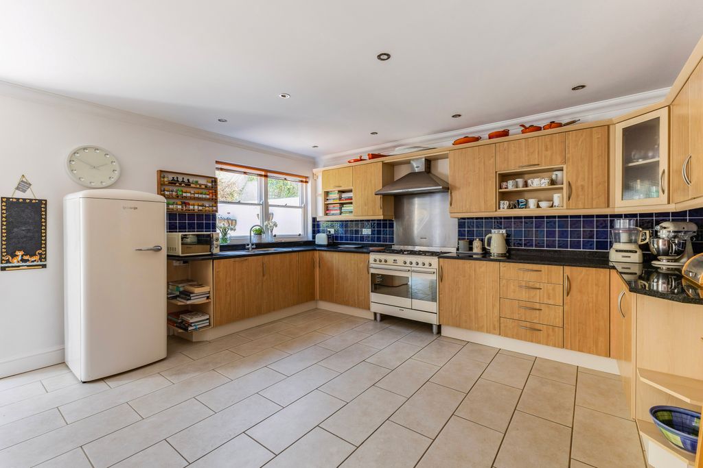 Additional image 5 of 4 bed semi-detached house for saleWestbourne Villas, Hove BN3
