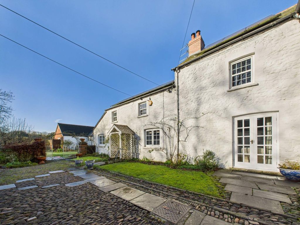 Additional image 8 of 8 bed detached house for saleCardiff Castle Grounds, Blackweir, Cardiff CF10