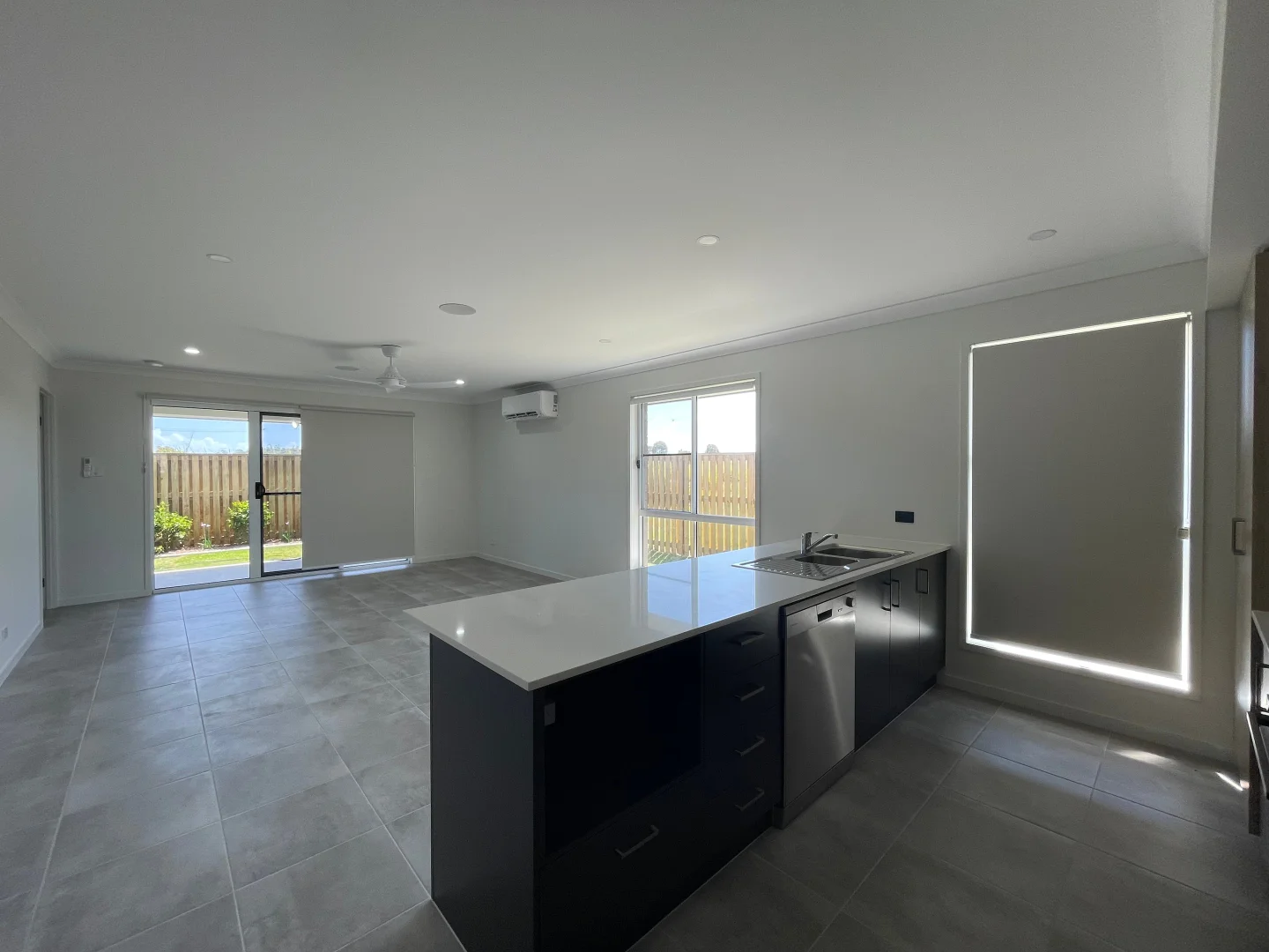 10 Esperance Avenue, Blacks Beach QLD 4740 photo 2