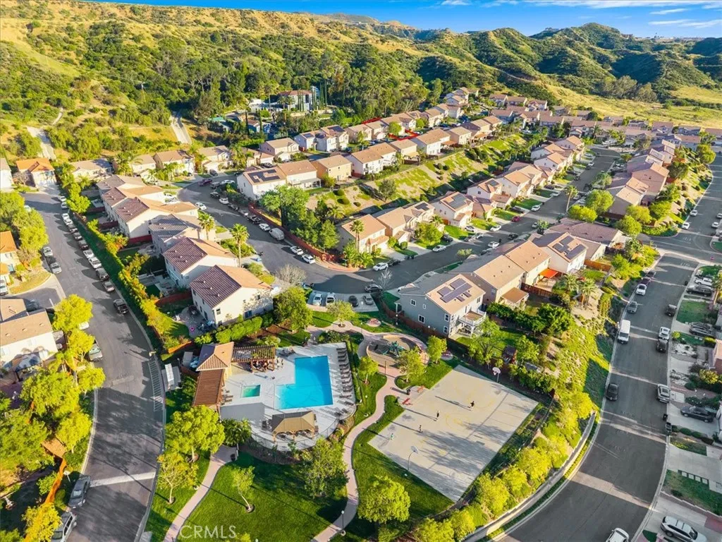 13040 Angeles Trail Way, Sylmar, CA 91342