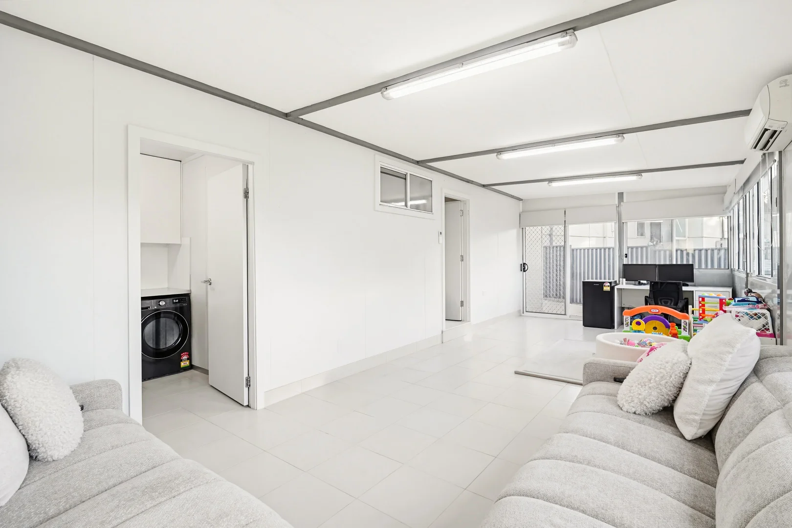 Additional image 2 of 15 Noakes Parade, Lalor Park NSW 2147
