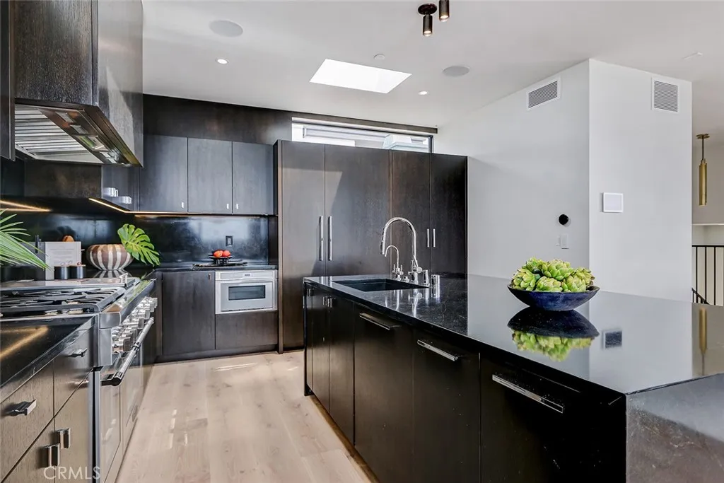 Additional image 78 of 315 25th, Manhattan Beach, CA 90266