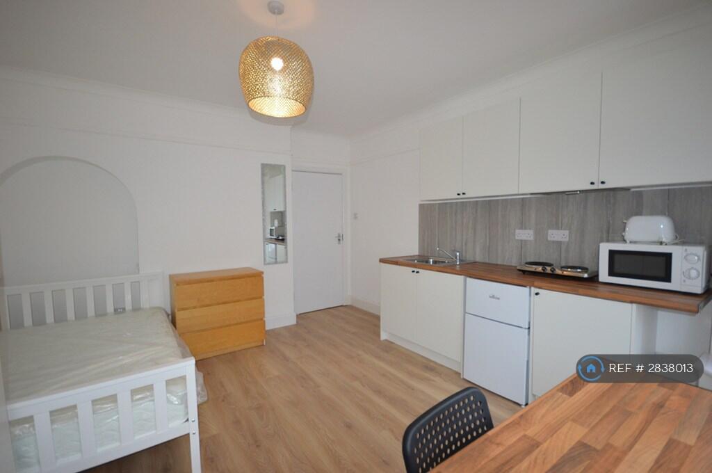 Winton, Bournemouth, BH10