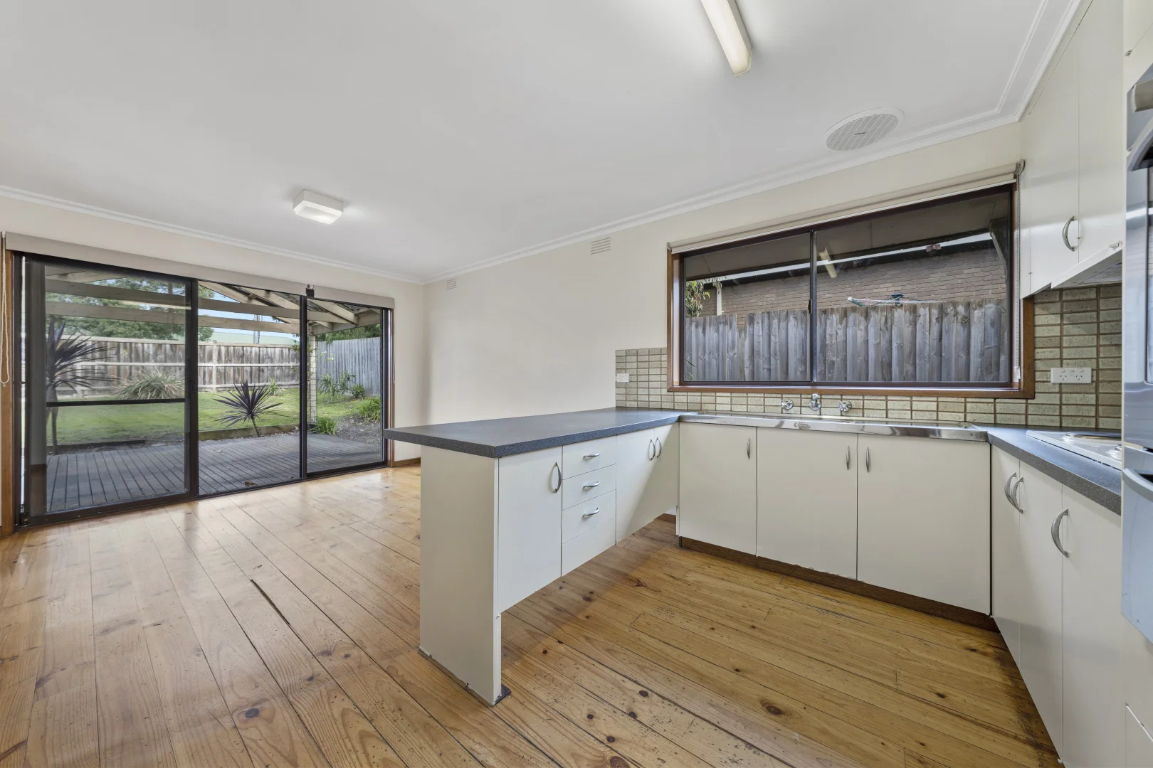 Additional image 2 of 41 Golf Links Road, Frankston VIC 3199
