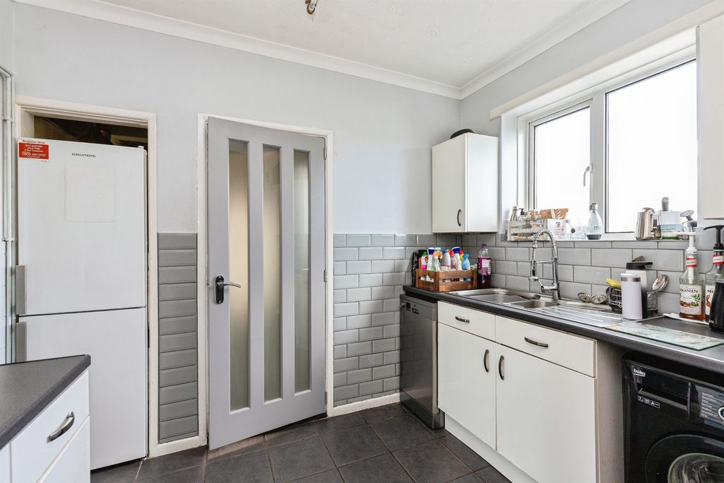 Additional image 10 of 3 bed semi-detached house for saleMaclean Road, Bournemouth BH11
