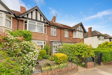 Eastfields Road, Acton W3