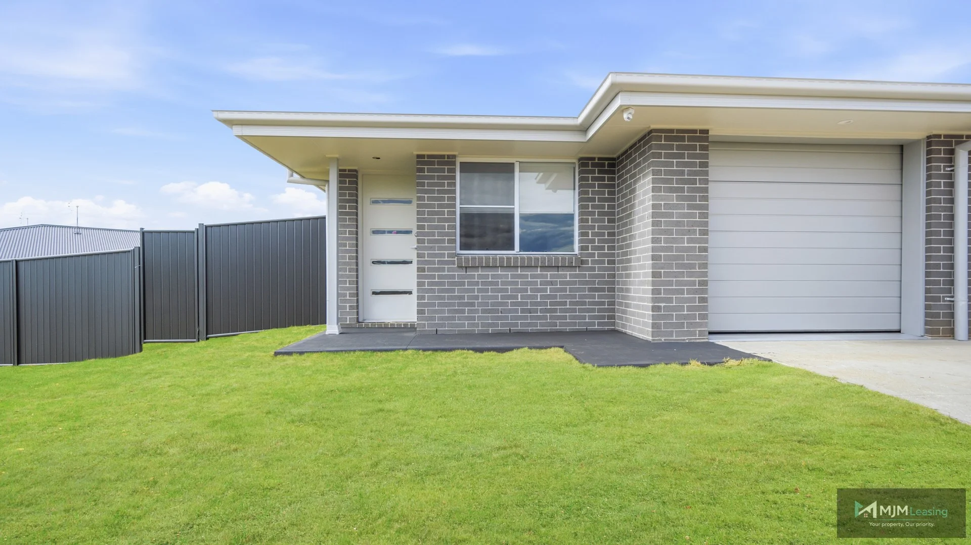 2/12 Peppercress Court, Tamworth NSW 2340