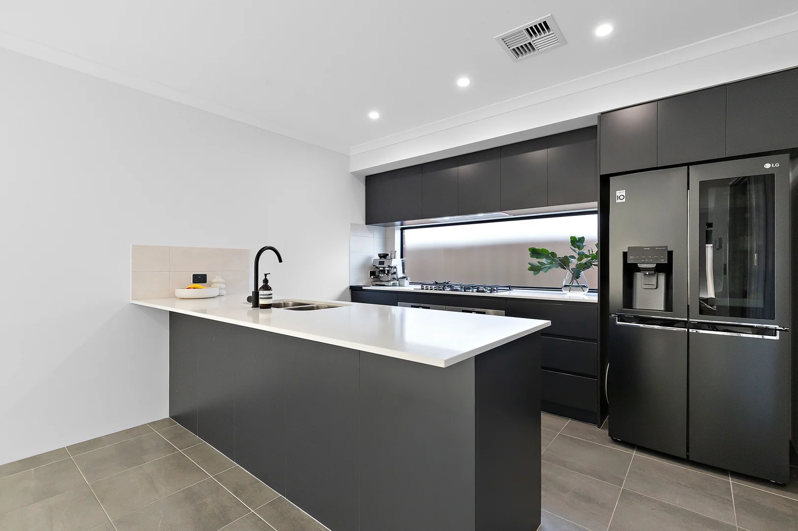 29 Kalamata Circuit, Coogee WA 6166 photo 3