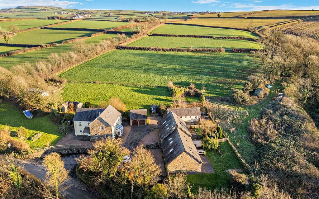 Additional image 2 of 6 bed detached house for saleBroadlay, Ferryside, Carmarthenshire SA17