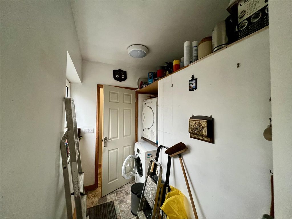 Additional image 8 of 3 bed detached bungalow for saleWaunhwyad Lane, Glanamman, Ammanford SA18