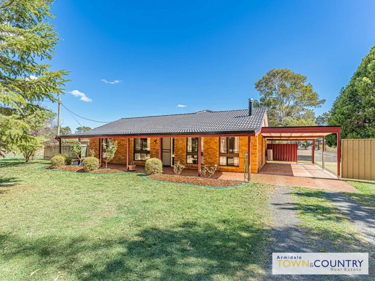 25 Wattle Drive, Armidale NSW 2350