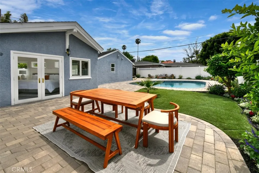 Additional image 43 of 15576 Hesby St, Encino, CA 91436
