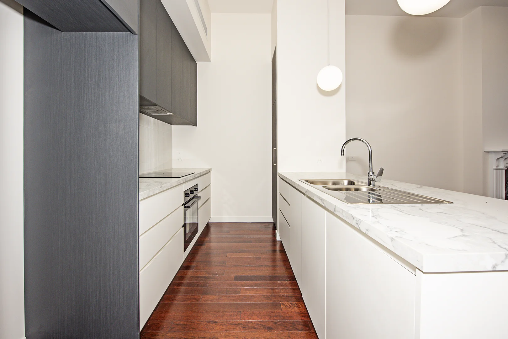 1/5 Ruddock Close, Prahran VIC 3181 photo 3