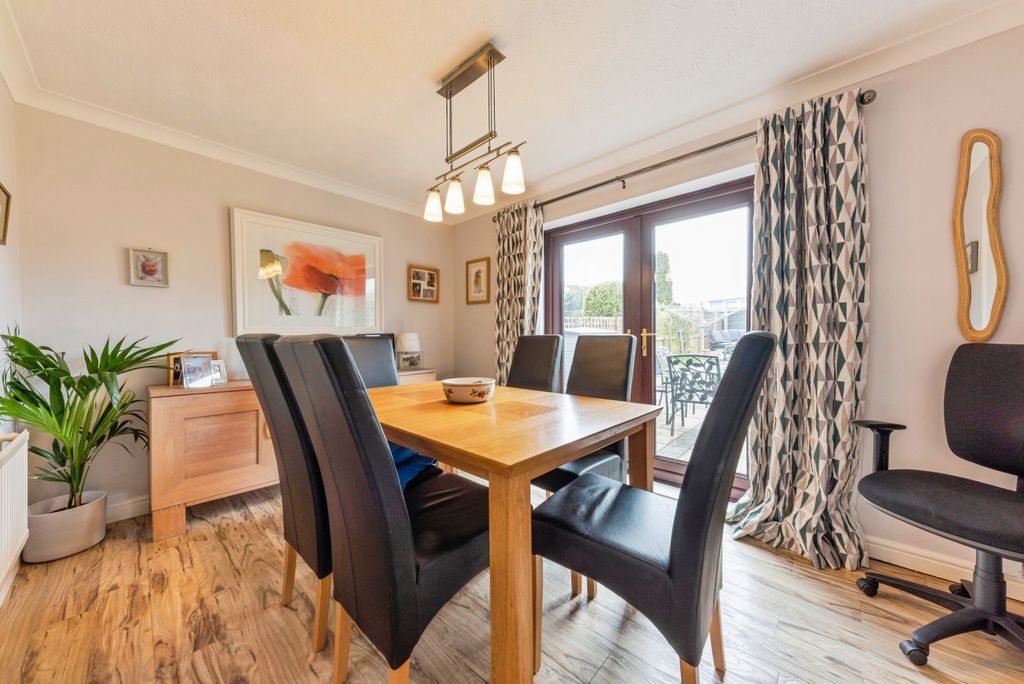 Additional image 3 of 4 bed detached house for saleRavendale Close, Grantham NG31