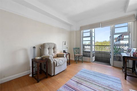 Vicarage Gate, Kensington, London W8