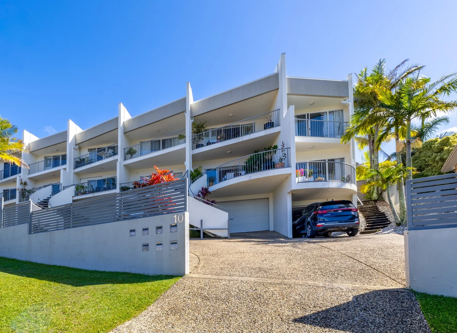 2/10-12 Kalinda Avenue, Mooloolaba QLD 4557