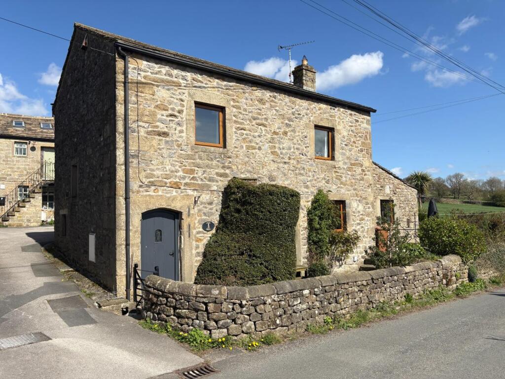 Additional image 2 of Cruik Barn, Eastby. Skipton.