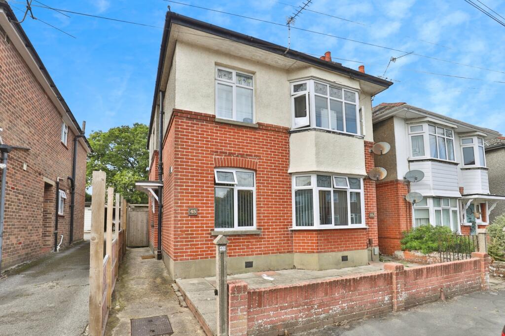 Draycott Road, Bournemouth, Dorset, BH10