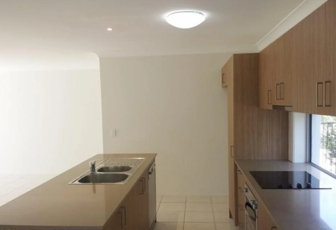 10/1 Christopher Street, Pimpama QLD 4209 photo 2