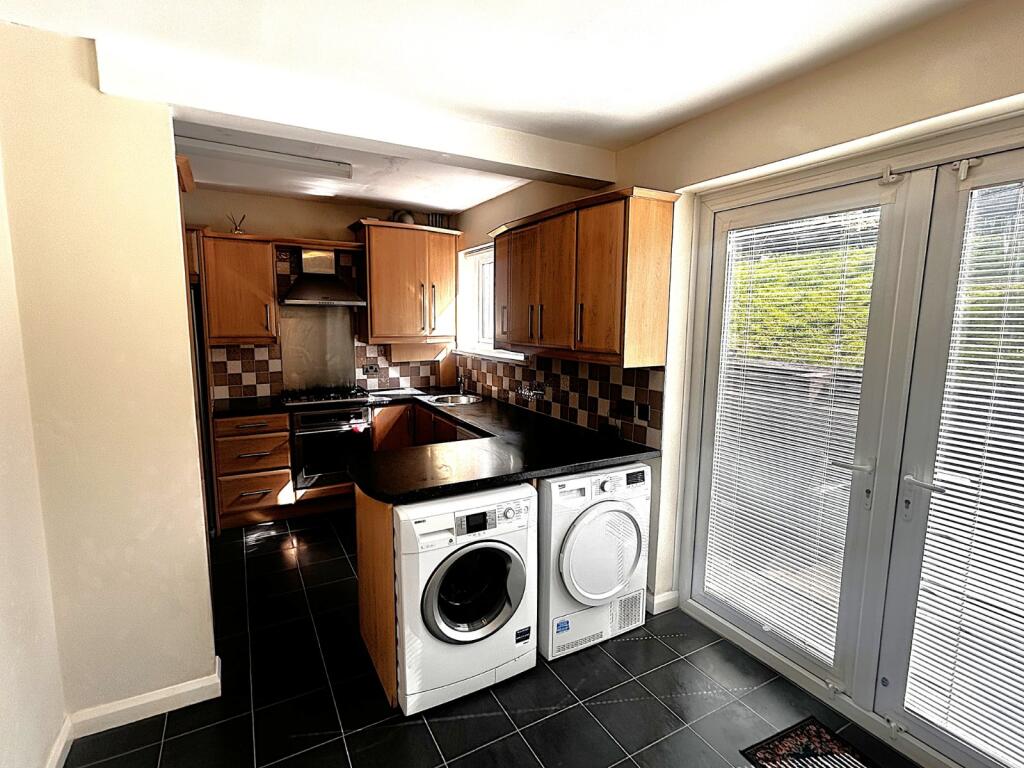 Additional image 7 of Englefield Crescent, Holmewood, Bradford, West Yorkshire, BD4
