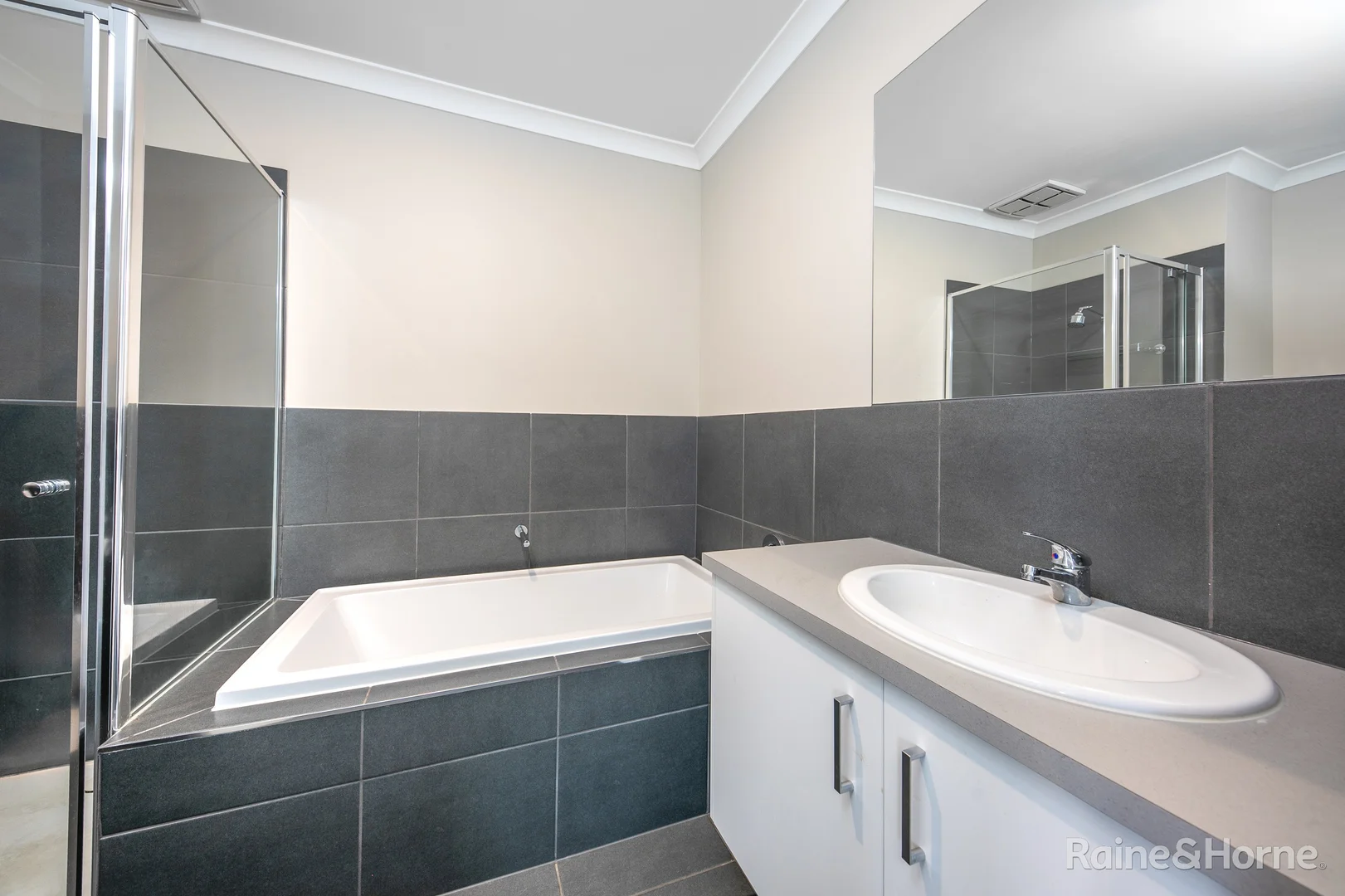 Additional image 9 of 23 Vilana Drive, Sunbury VIC 3429