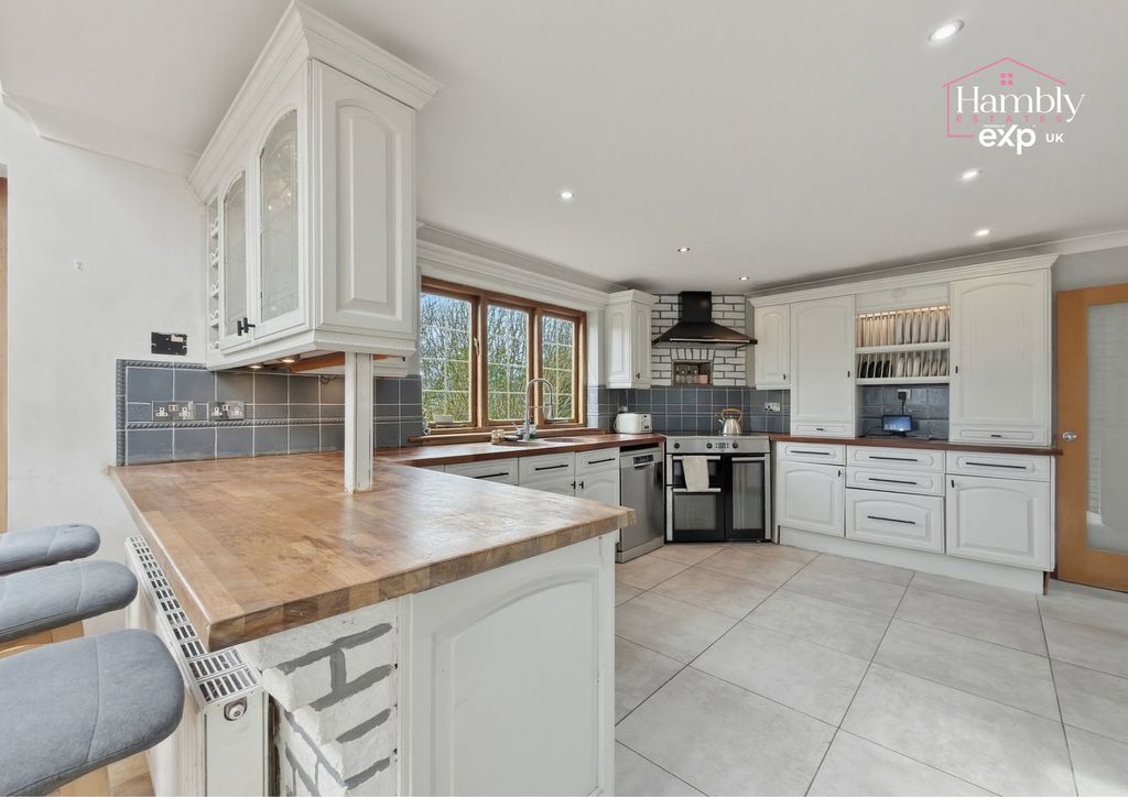 Additional image 10 of 6 bed detached house for salePenyrheol, Pontypool NP4