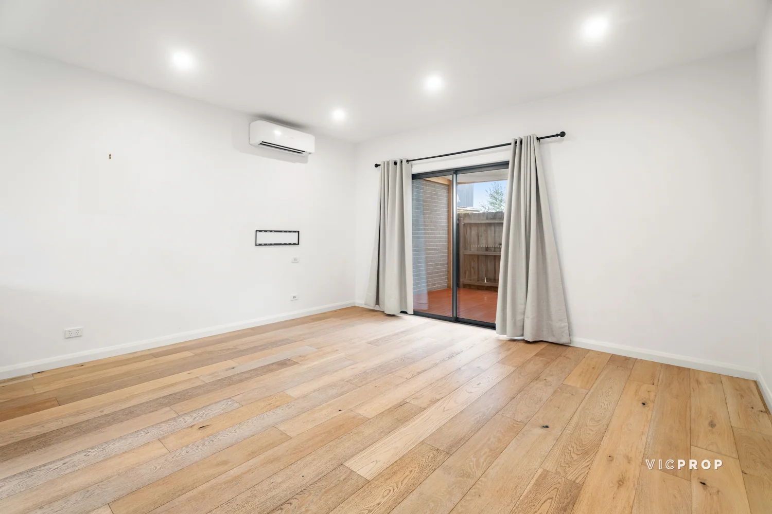 Additional image 3 of 3/24 Pennell Avenue, St Albans VIC 3021
