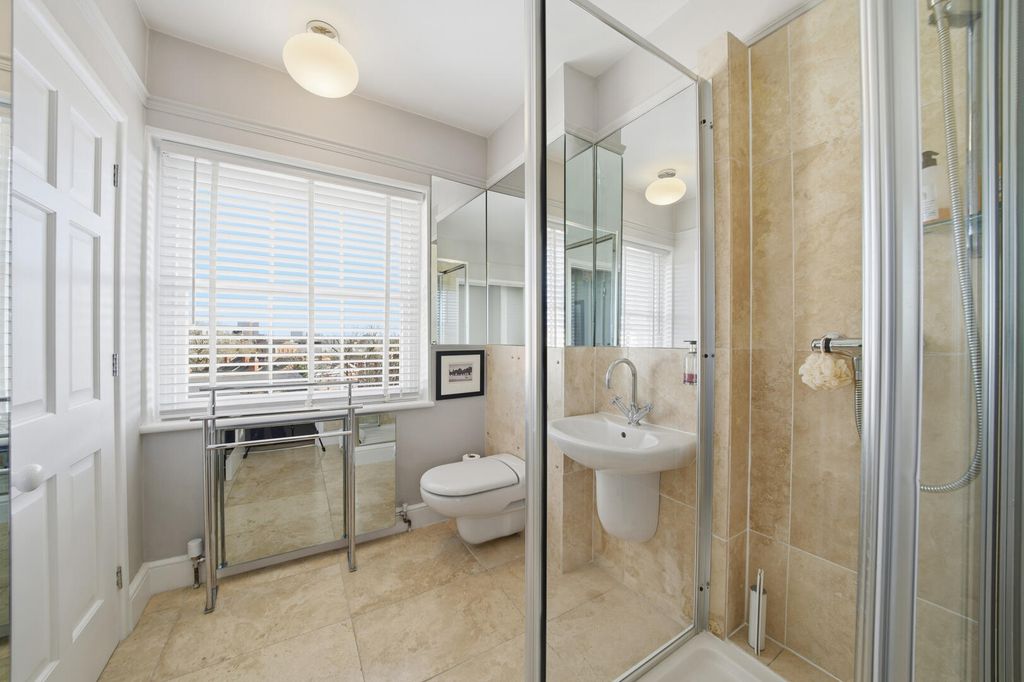 Additional image 17 of 3 bed flat for salePark Terrace, Nottingham NG1