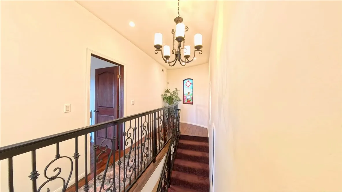 Additional image 34 of 633 Sunnyhill Drive, Los Angeles, CA 90065