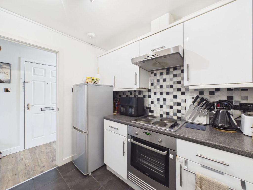 Additional image 7 of 3 bed flat for saleWest Wellhall Wynd, Hamilton ML3