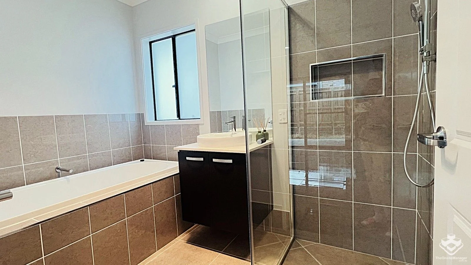Additional image 11 of 15 Freycinet Street, Redland Bay QLD 4165