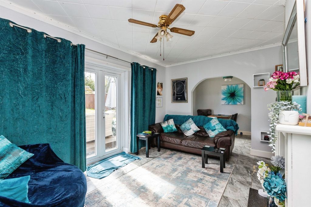 Additional image 5 of 3 bed semi-detached house for saleMaclean Road, Bournemouth BH11
