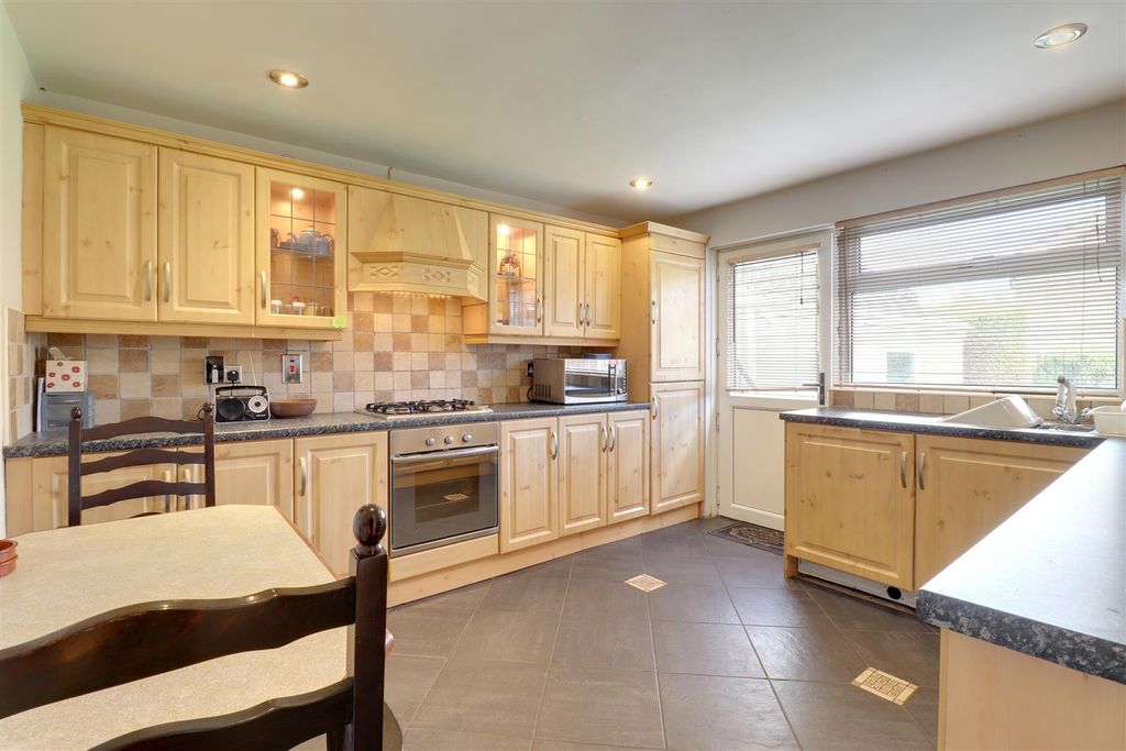 Additional image 5 of 2 bed semi-detached bungalow for sale11 Thornleigh Crescent, Newtownards BT23