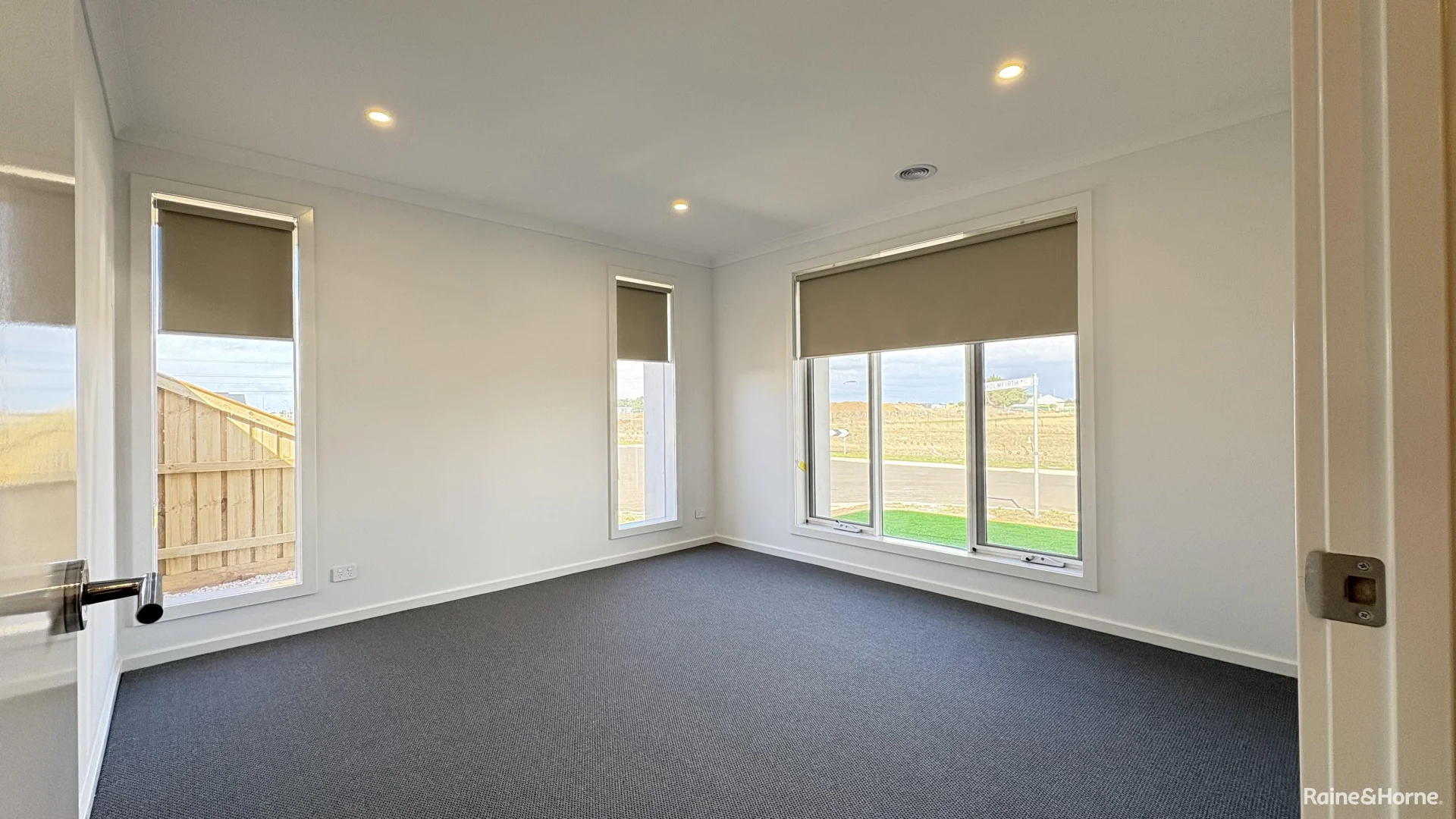 Additional image 3 of 21 Wharfedale Crescent, Lara VIC 3212