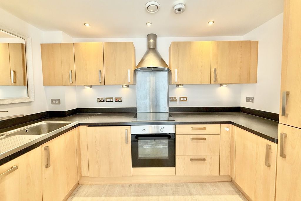 Additional image 4 of 2 bed flat for saleHoneycombe Chine, Boscombe, Bournemouth BH5