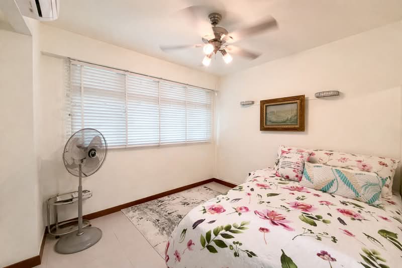 164B Rivervale Crescent photo 4