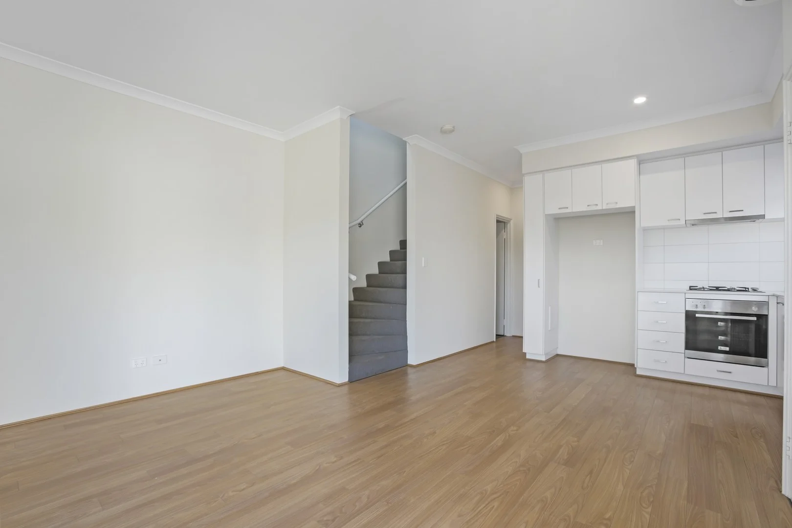 1/13 Coolbellup Avenue, Coolbellup WA 6163