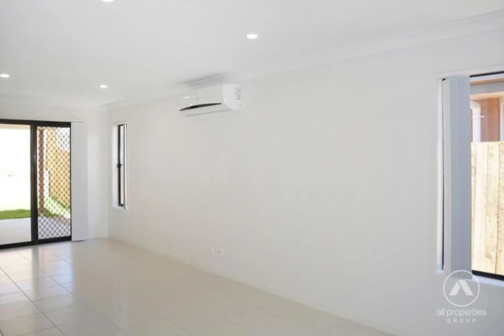40 PARKLAND CIRCUIT, Pimpama QLD 4209 photo 5