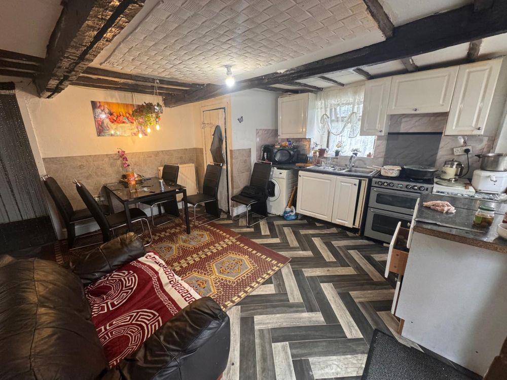 Additional image 4 of 634, Great Horton Road Bradford, BD7 4AA