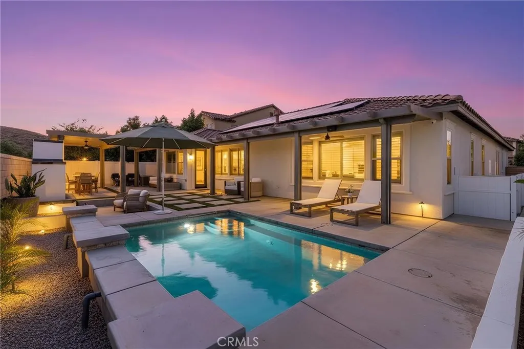 32743 Cherokee Rose St, Winchester, CA 92596