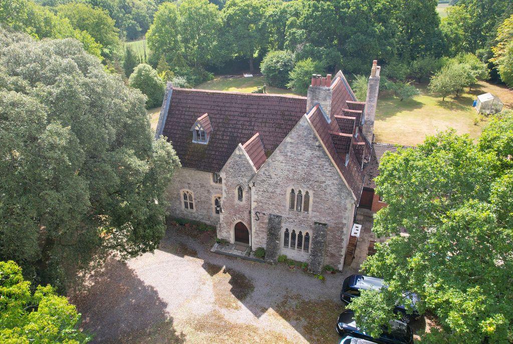 8 bed detached house for saleTwiggs Lane, Marchwood, Hampshire SO40