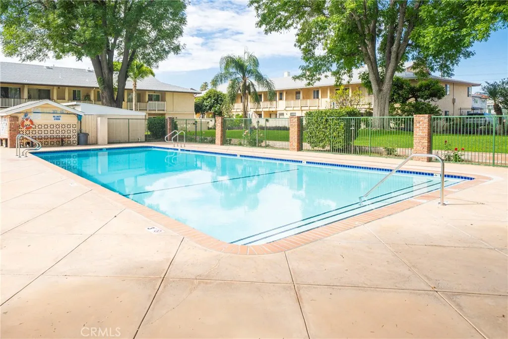Additional image 100 of 8120 Canby Ave #6, Reseda, CA 91335