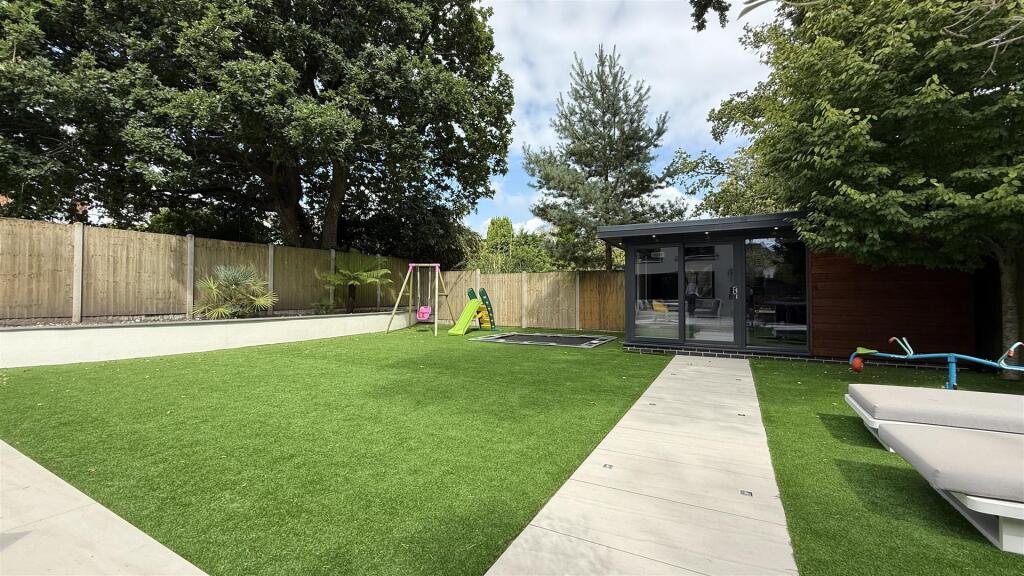 Additional image 3 of Blake Hill Crescent, Lilliput