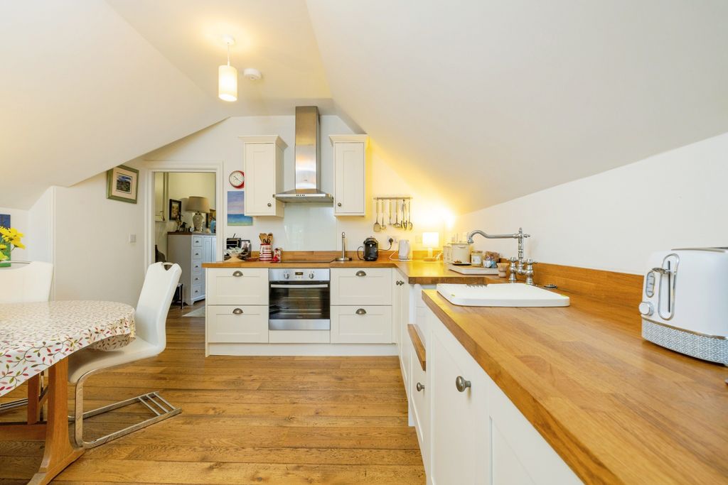 Additional image 6 of 2 bed flat for saleNewport, Lincoln LN1