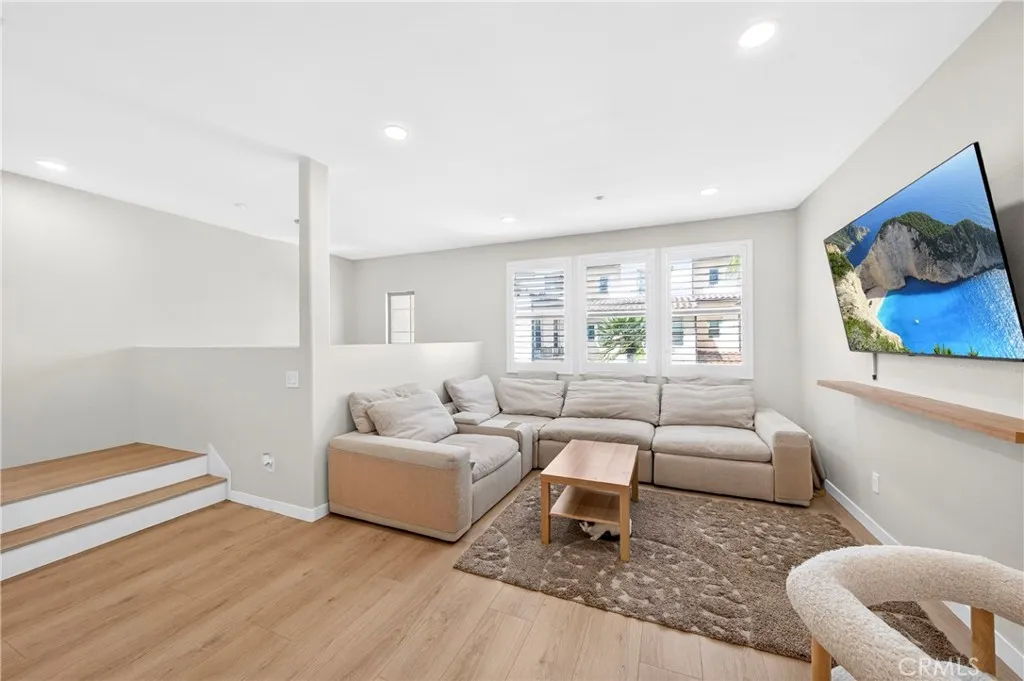 Additional image 28 of 2827 W Edinger Avenue, Santa Ana, CA 92704