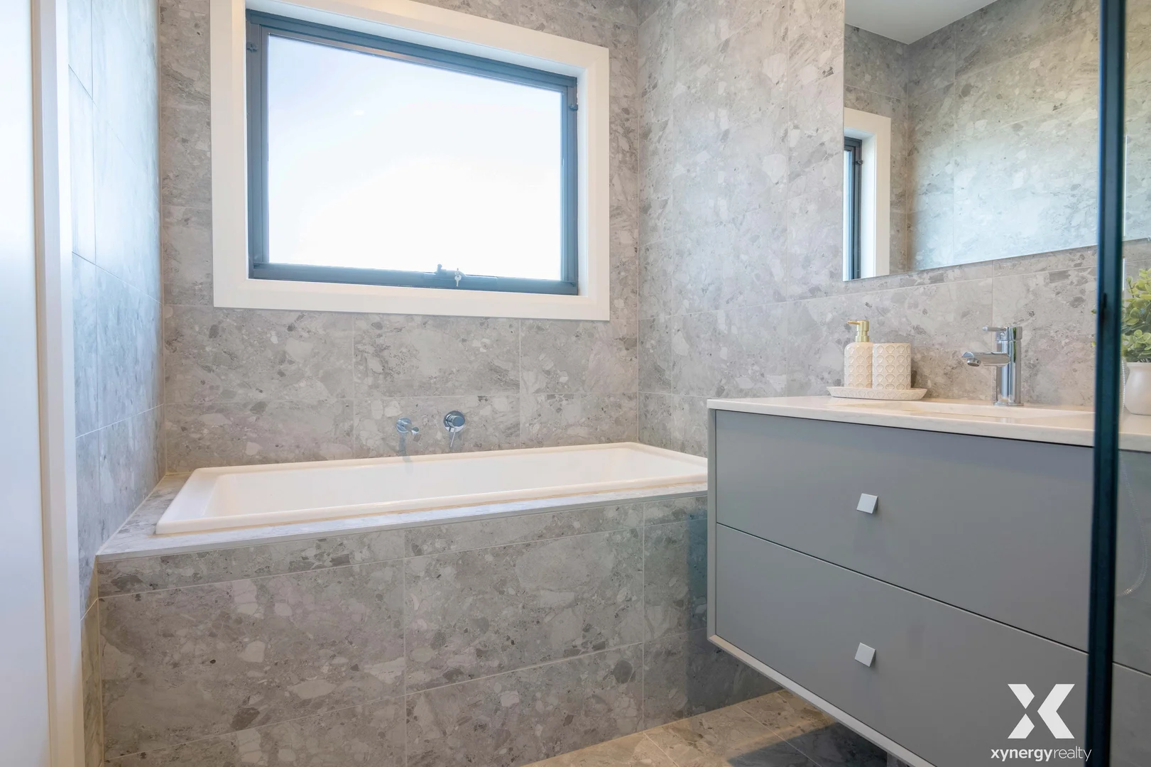 Additional image 12 of 7 Lang Road, Mount Waverley VIC 3149