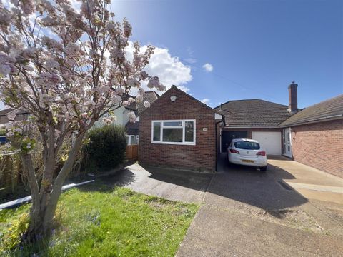 Hatch Lane, Harmondsworth, West Drayton UB7